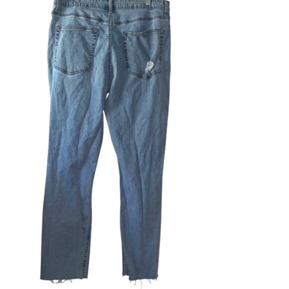 No Boundaries Distressed Light Wash Straight-Leg Denim Jeans Womens Size 17 - Picture 6 of 10
